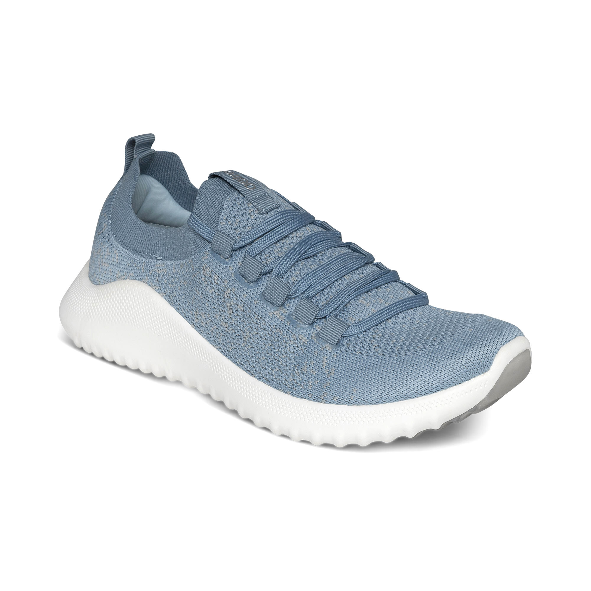 casual sneaker with arch support