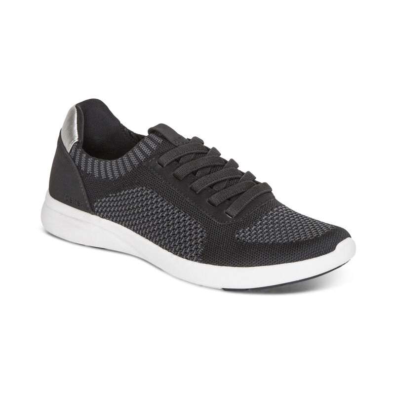 Teagan Arch Support Sneakers-Black
