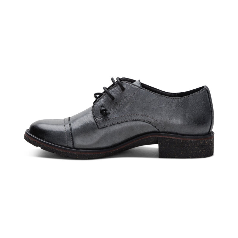 black premium leather oxford left view