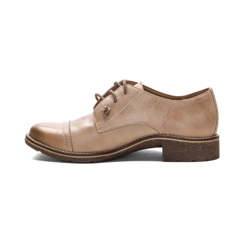 chai premium leather oxford left view